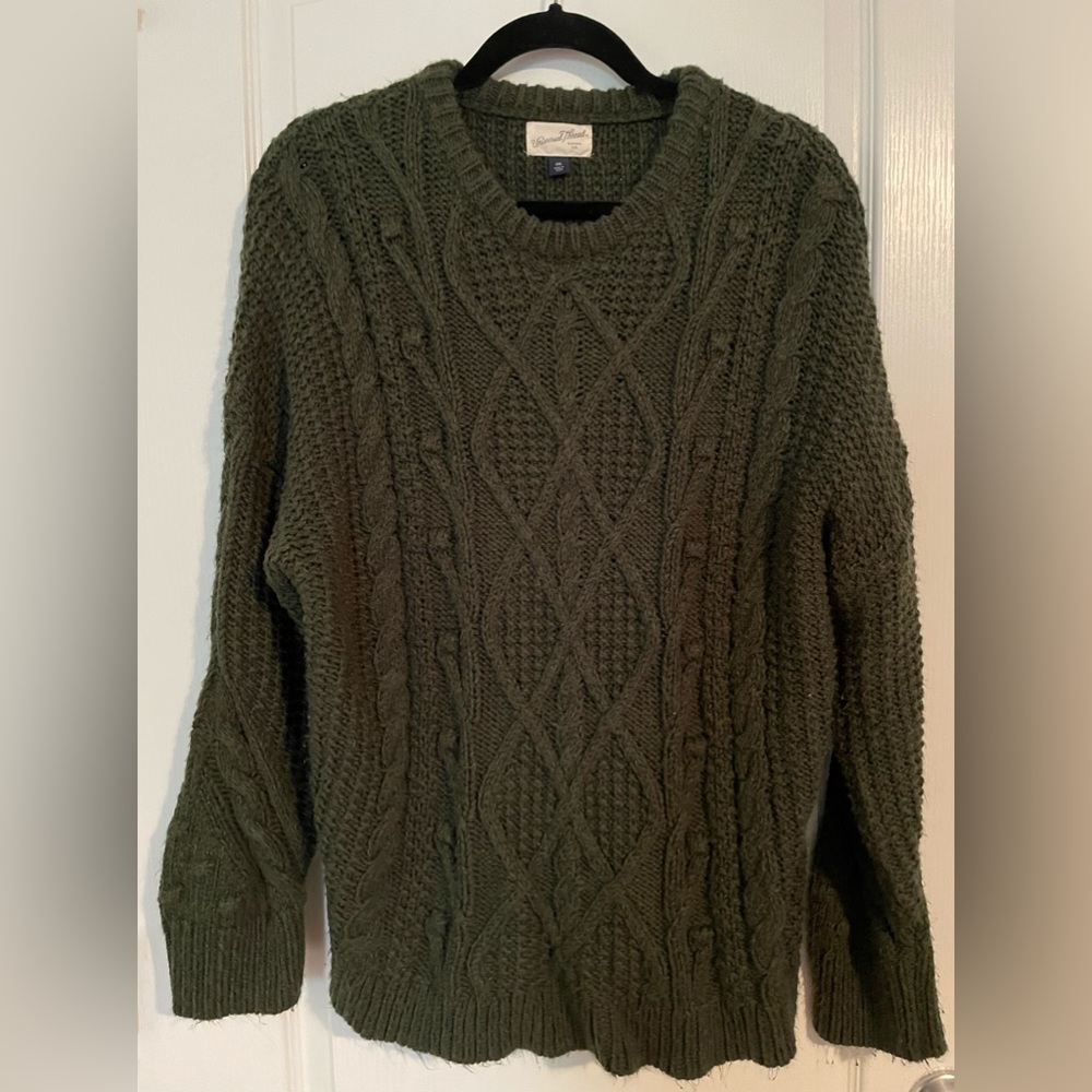 Comfy Universal Thread sweater (Target) in hunter green, XXL